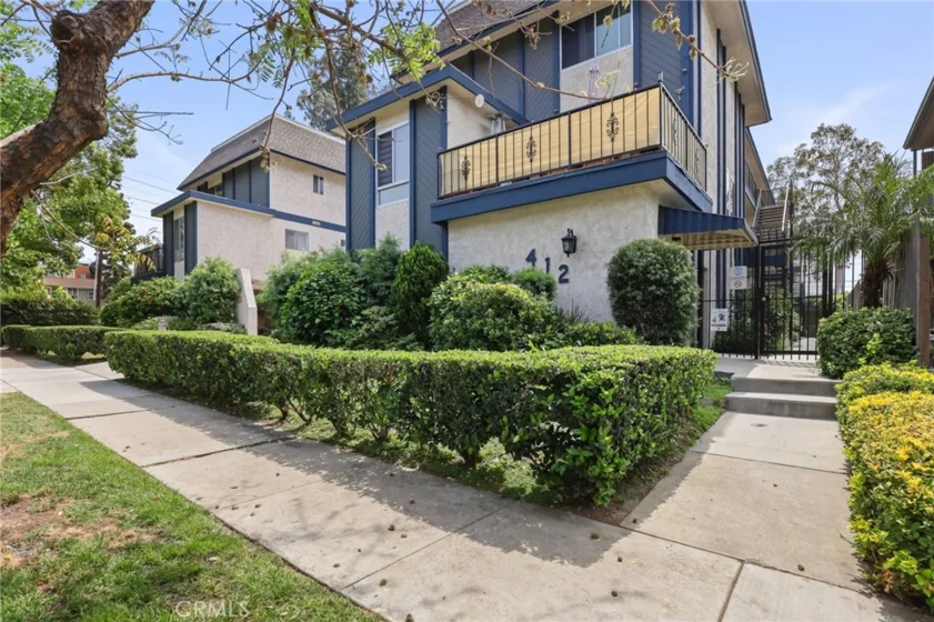 412 Burchett #17 photo 1