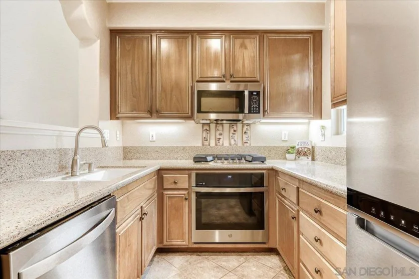 1162 Westin Way photo 8