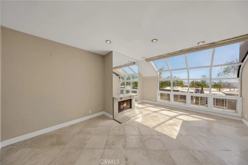 3361 Tempe photo 12