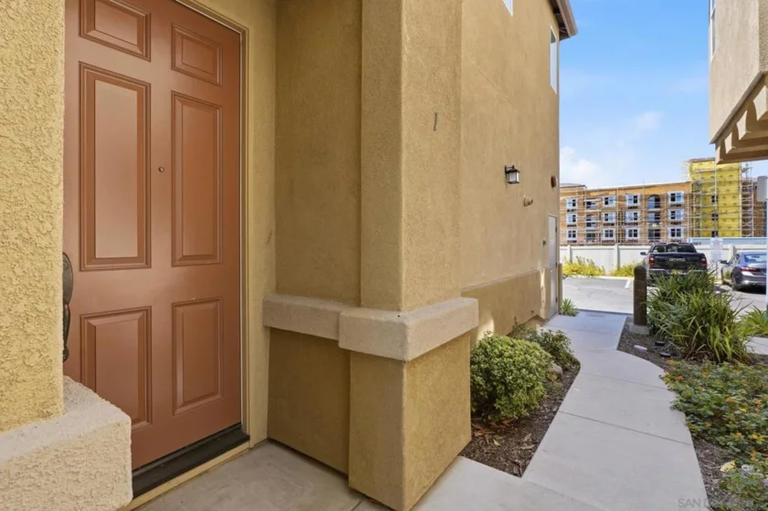 1541 El Prado Street #1 photo 2