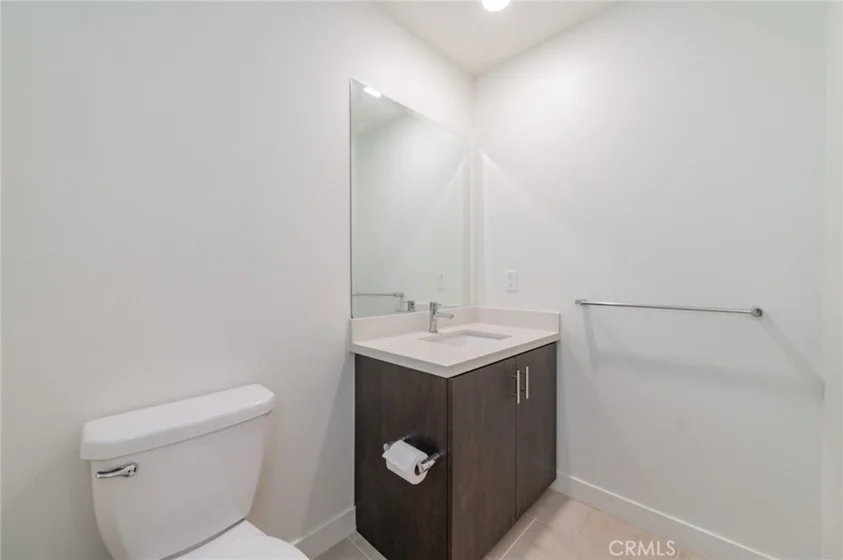 2414 Nolita photo 15