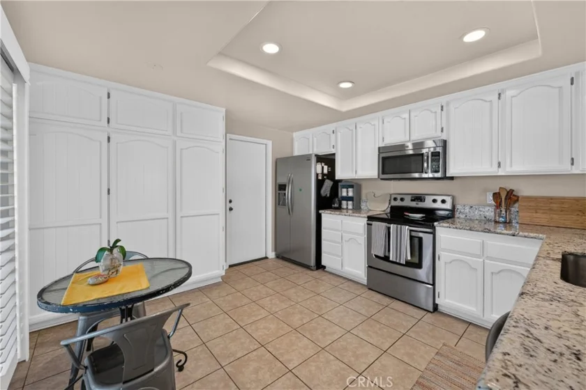 5037 E Almond Avenue #5 photo 21