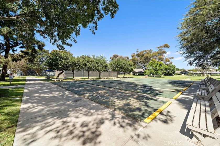 8932 Biscayne Court #1320E photo 23