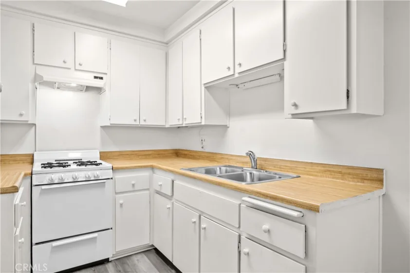 4700 Clair Del Avenue #611 photo 7