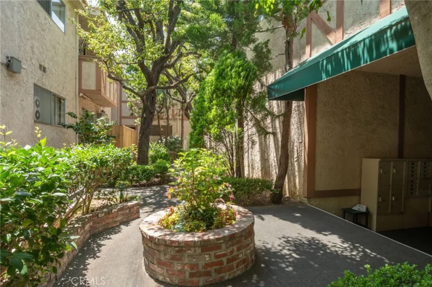 12030 Rochester #207 Avenue #207 photo 10