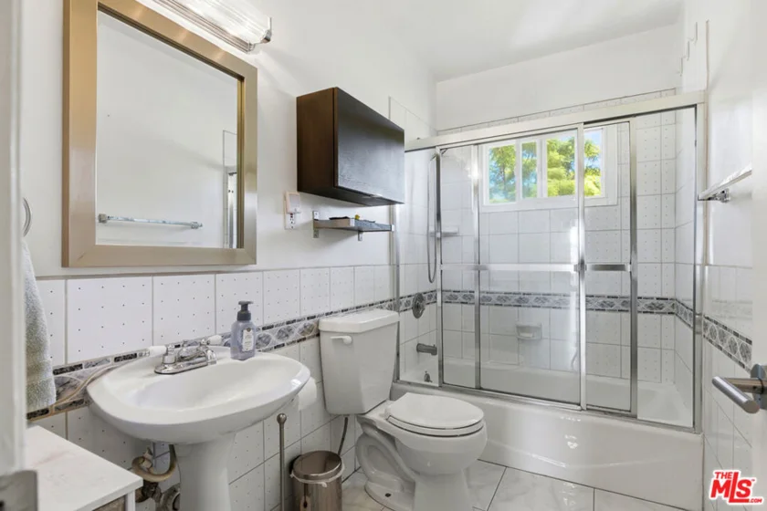 1275 Havenhurst Drive #15 photo 30
