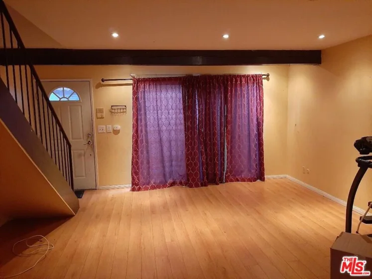 719 N Eucalyptus Avenue #6C photo 1