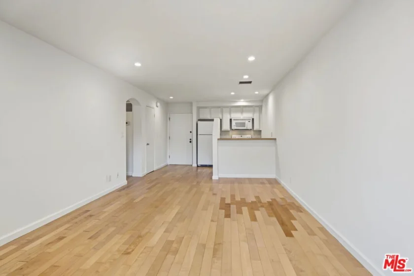 740 N Kings Road #314 photo 13