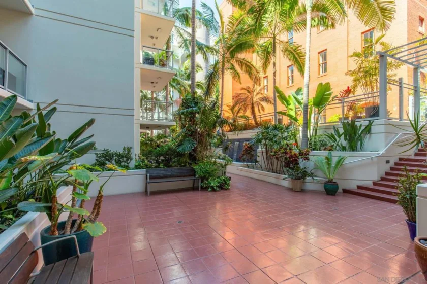 1431 Pacific Highway #411 photo 34