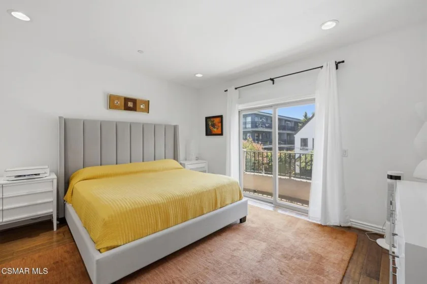 1410 N Curson Avenue #202 photo 19
