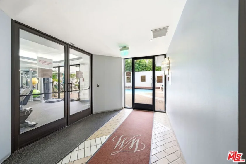 10660 Wilshire Boulevard #805 photo 59