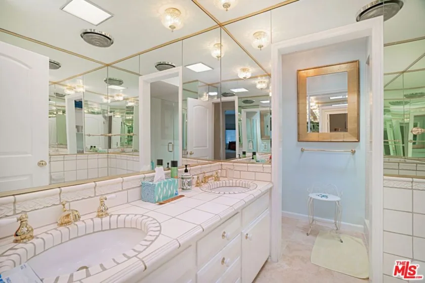 9330 Clifton Way #105 photo 18