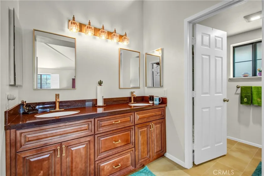 2607 Dove Creek Lane #B photo 38