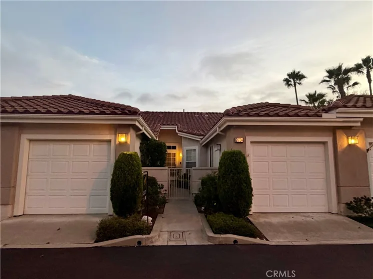 21734 San Leandro photo 33