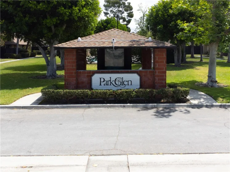 1801 Park Glen #B photo 23