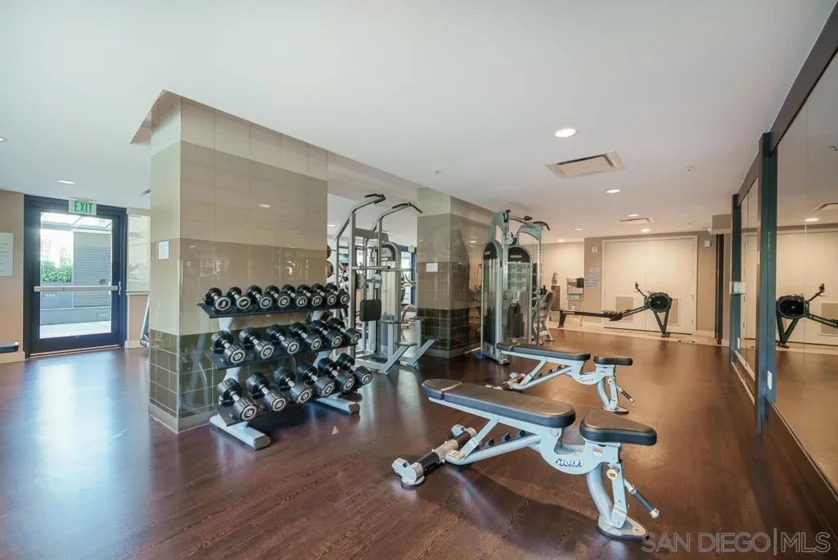 1325 Pacific Hwy #314 photo 68