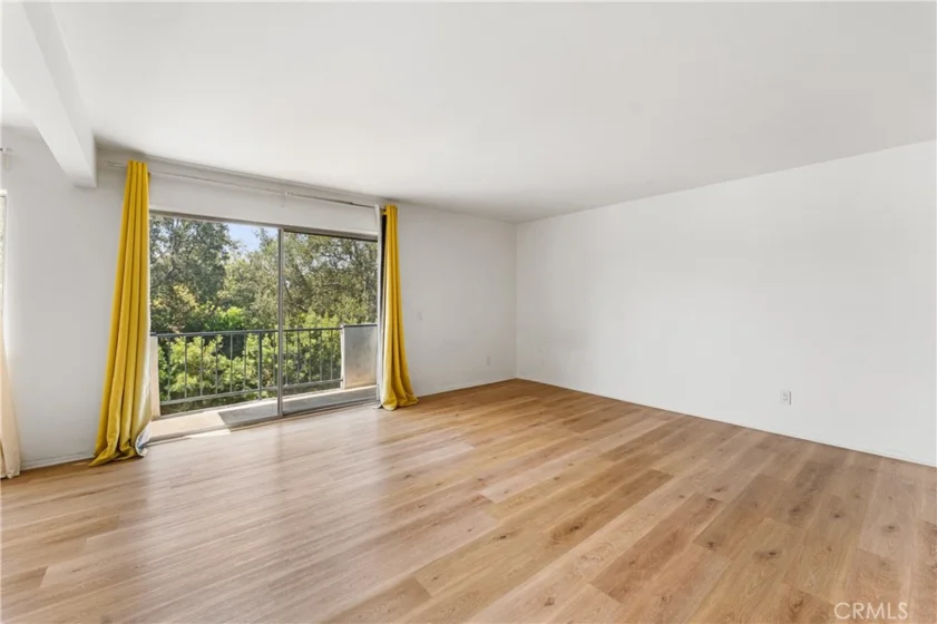 972 E California #207 photo 3