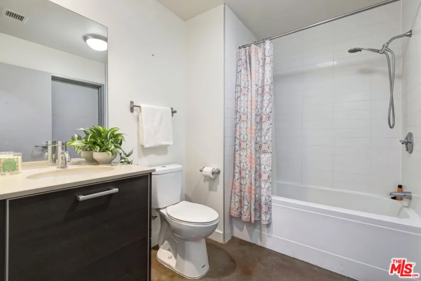 645 W 9th Street #240 photo 11