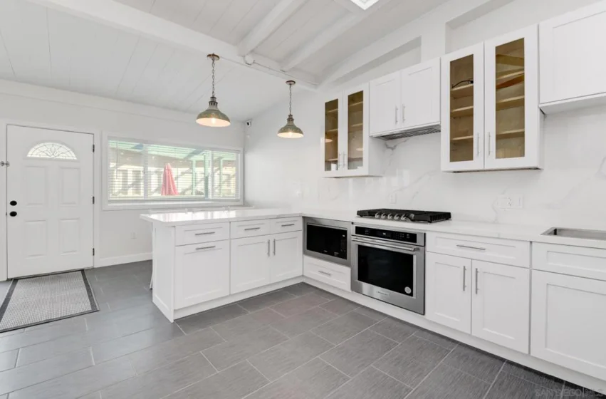 1680 Seacoast Drive #B photo 25
