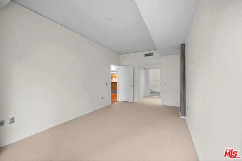 1155 S Grand Avenue #419 photo 31