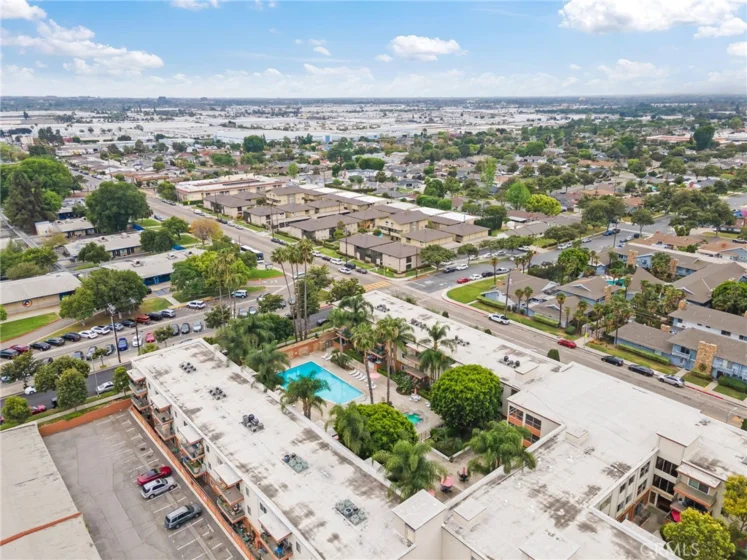 400 N Acacia Avenue #B12 photo 28