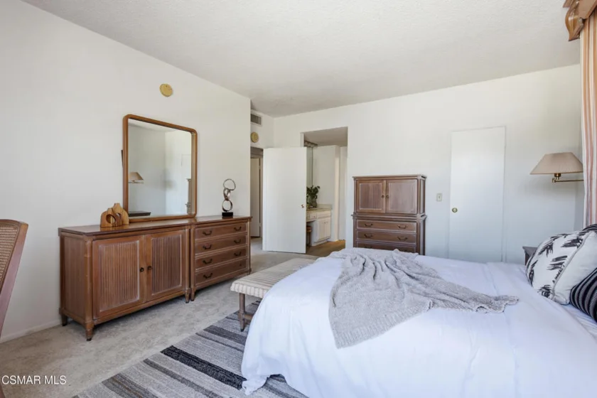 10650 Holman Avenue #202 photo 15