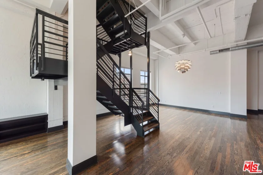 849 S Broadway #1210 photo 13