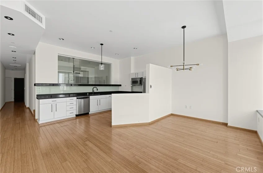 1100 Wilshire Boulevard #2207 photo 22