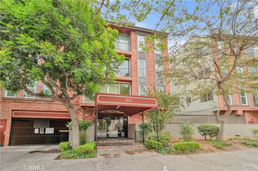 532 N Rossmore #311 photo 16