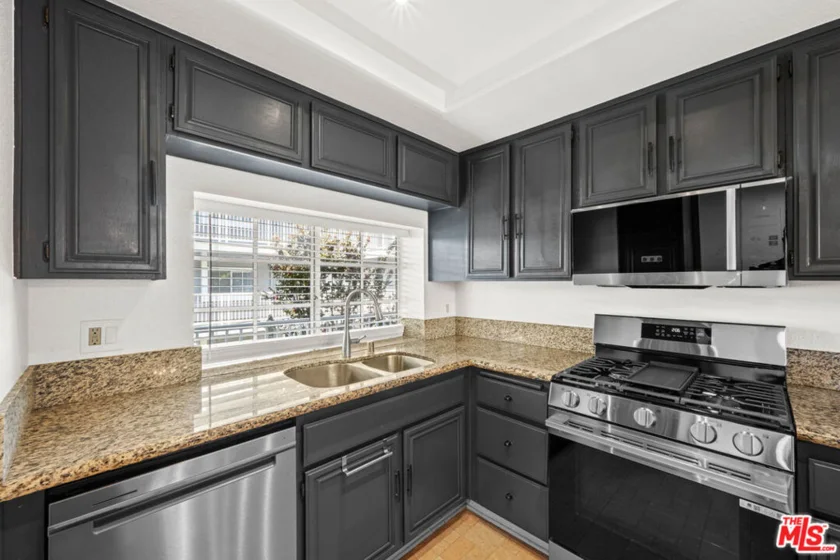 1418 Brett Place #205 photo 10