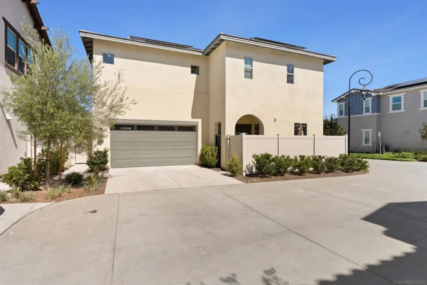 619 Townsend Way photo 26
