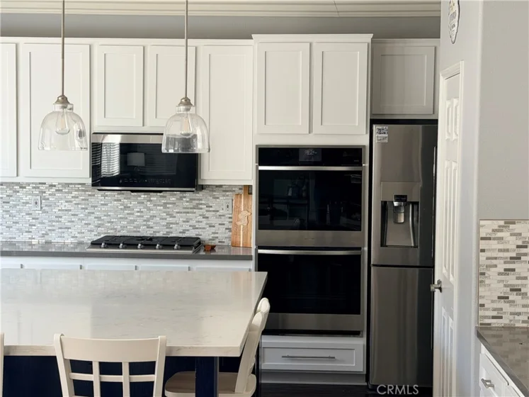 23776 Brookside Court photo 4