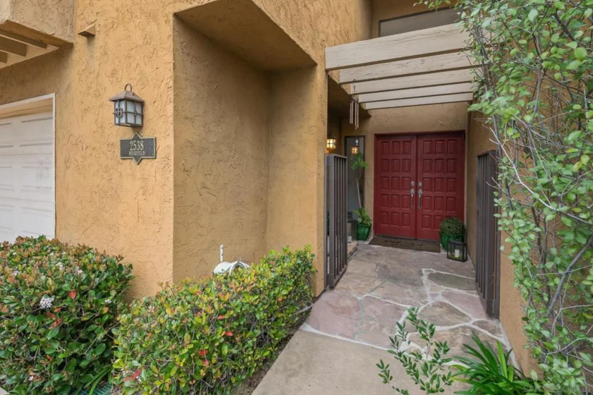 2538 Caminito Muirfield photo 4