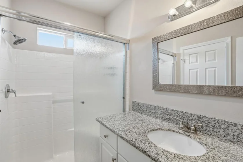 1329 Holly Avenue photo 22