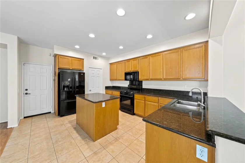 40077 Stowe Road photo 30