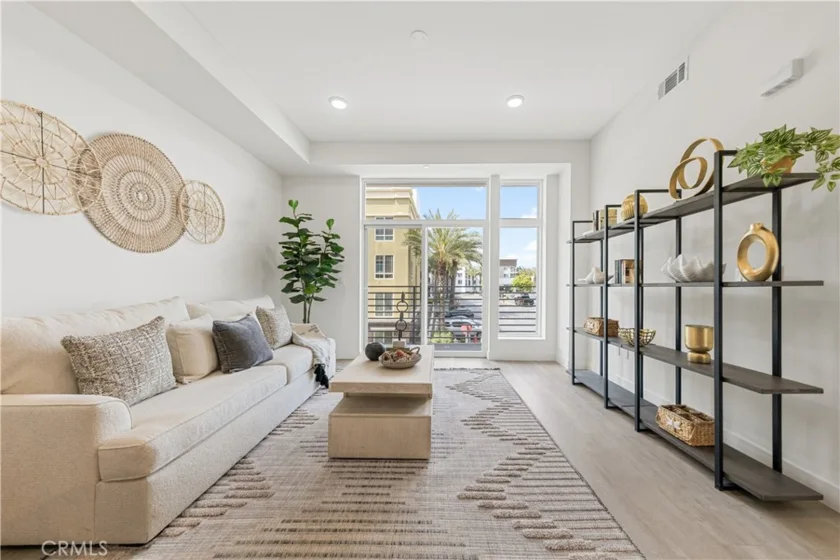 168 S Monterey Street #313 photo 5