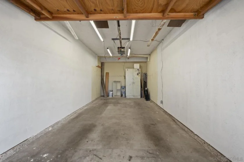 1512 Gustavo Street #B photo 20