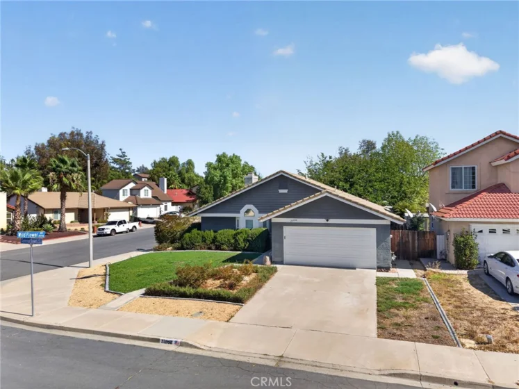 25998 Summer Dawn Court photo 36