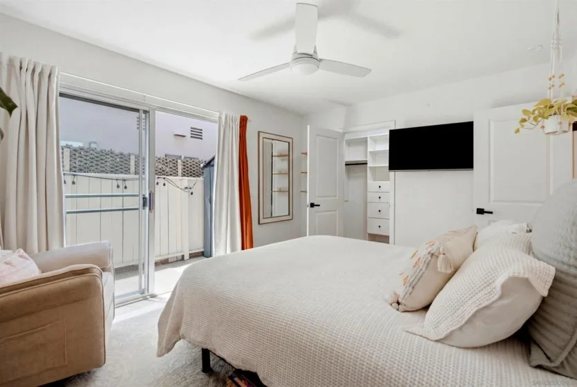 3063 Barnard Street #1 photo 5
