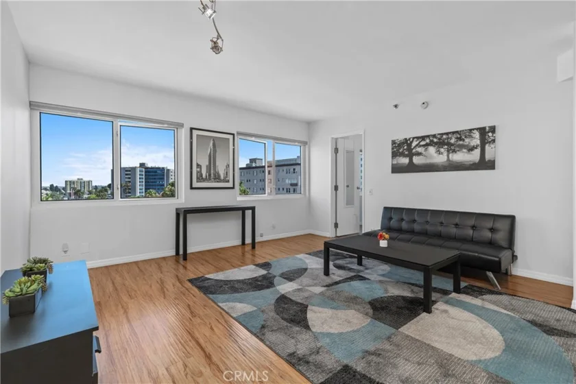 525 E Seaside #710 photo 5