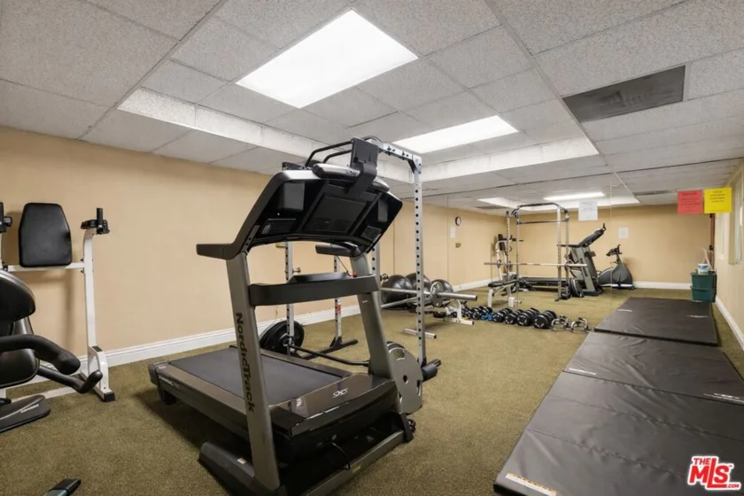 4128 Whitsett Avenue #107 photo 32