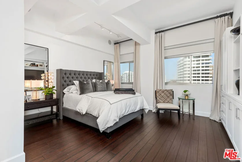 10701 Wilshire Boulevard #1202 photo 17