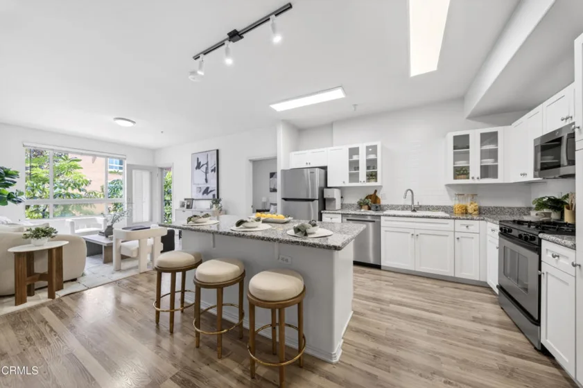 100 S Alameda Street #259 photo 1