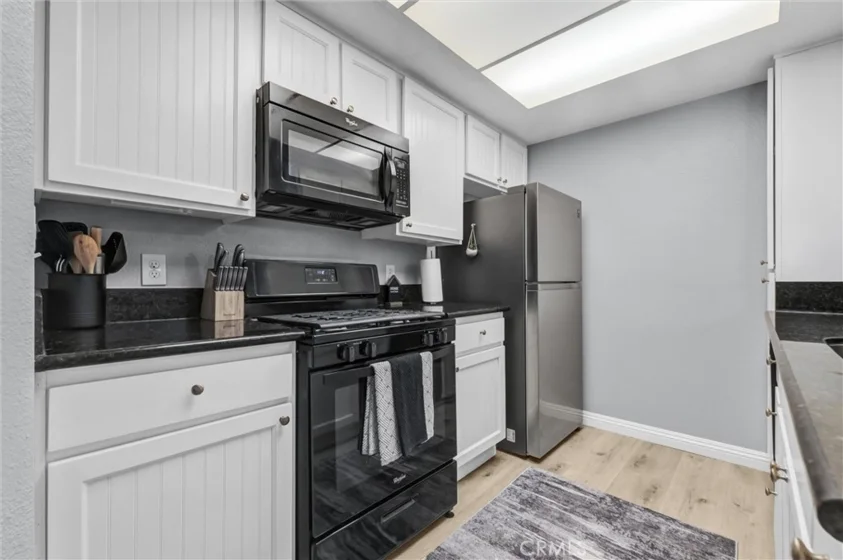 16377 Lakeshore #2B photo 9