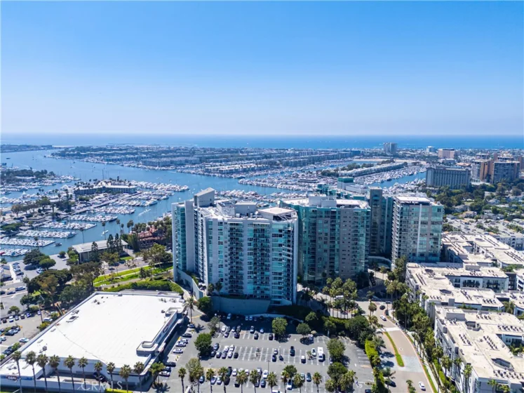 13600 Marina Pointe Drive #501 photo 1