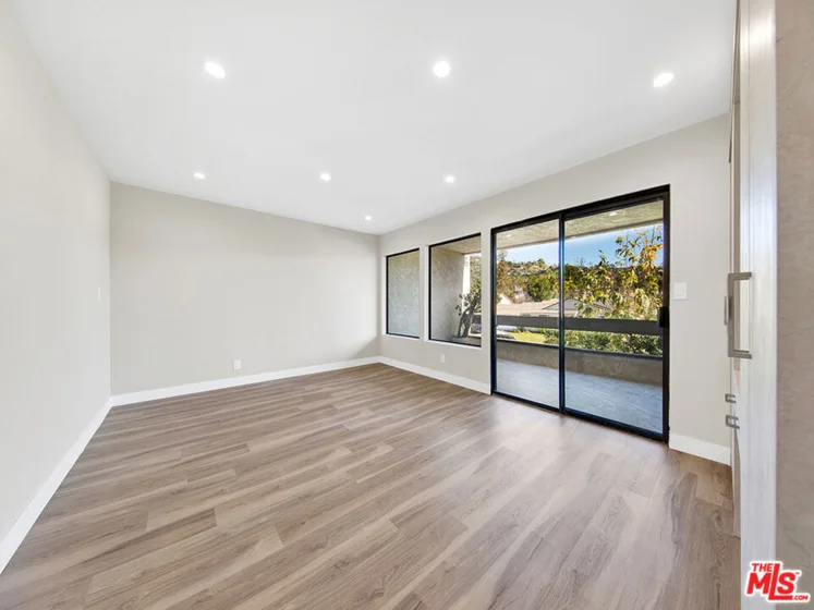1325 Valley View Road #201 photo 24