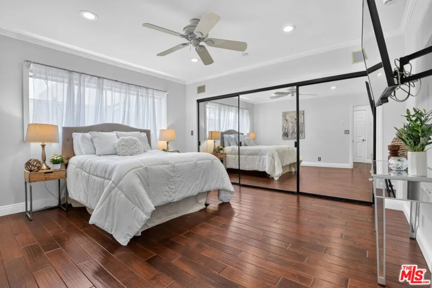 944 11th Street #9 photo 17