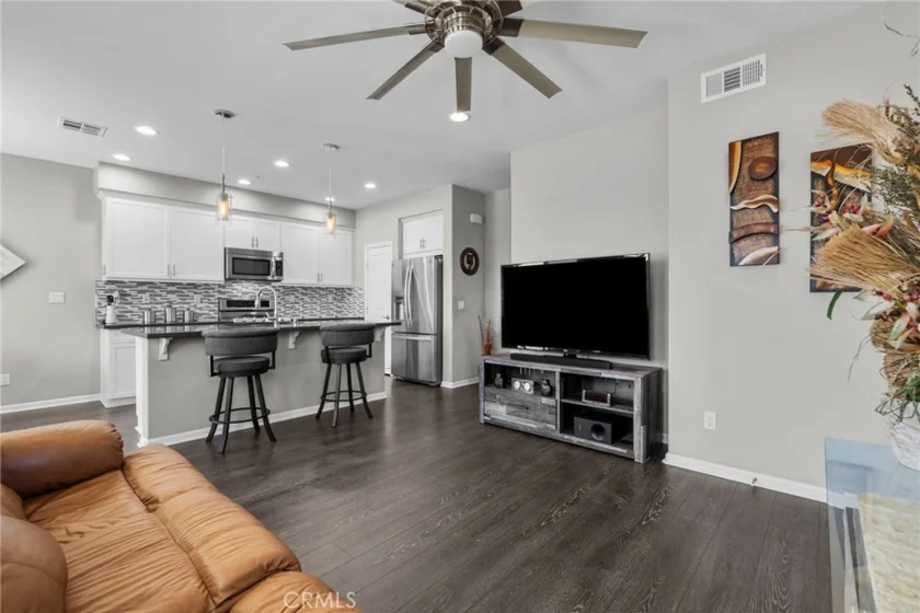 44075 Calle Luz photo 50