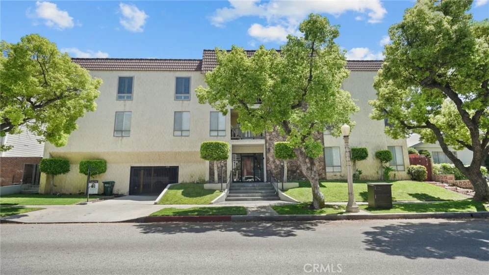510 N Jackson Street #301 photo 1