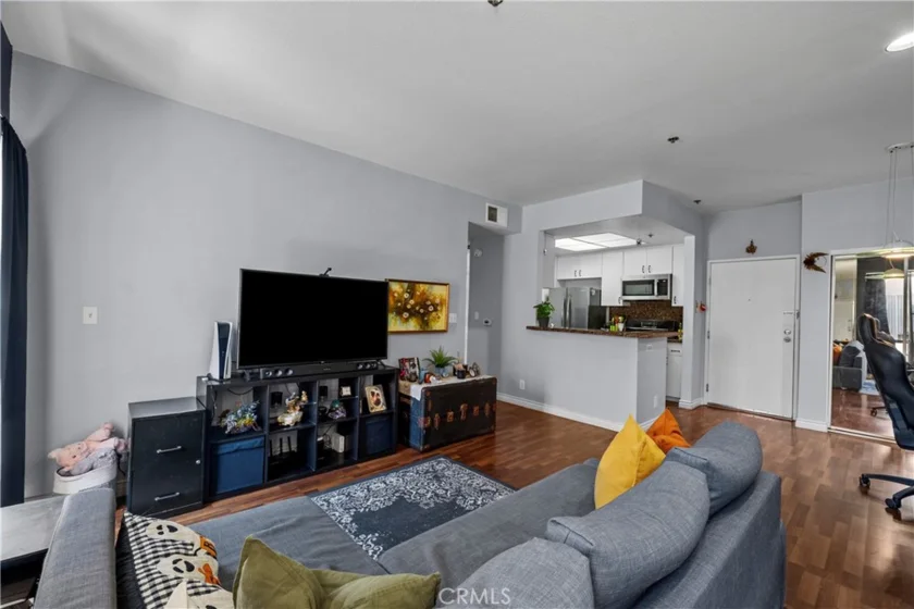 19350 Sherman Way. #328 photo 13